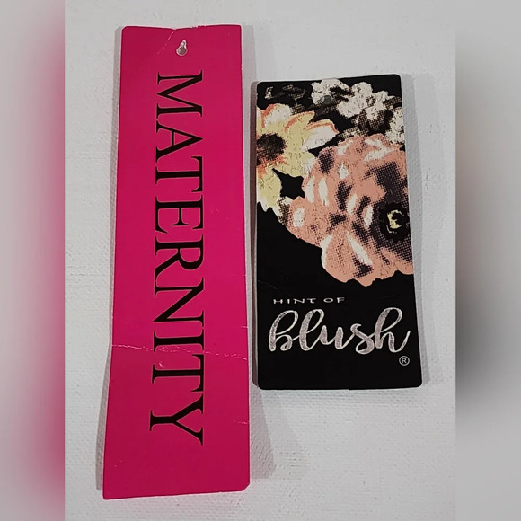 Blush floral flowy white and pink off the shoulder maternity dress Size Medium - Picture 7 of 8